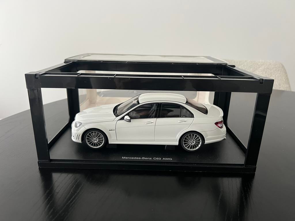 AUTOart Mercedes-Benz C63 AMG W204 white 1:18 76274, Ophalen of Verzenden, Zo goed als nieuw, Autoart