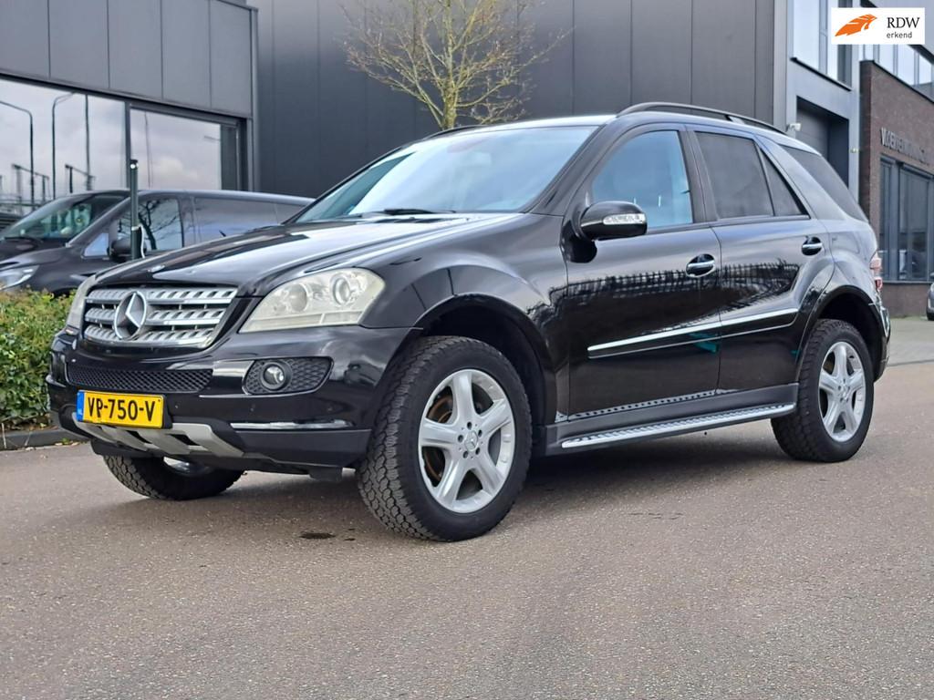 Mercedes-Benz M-klasse 320 CDI Export, Auto's, Automaat, Stof, Gebruikt, Bedrijf