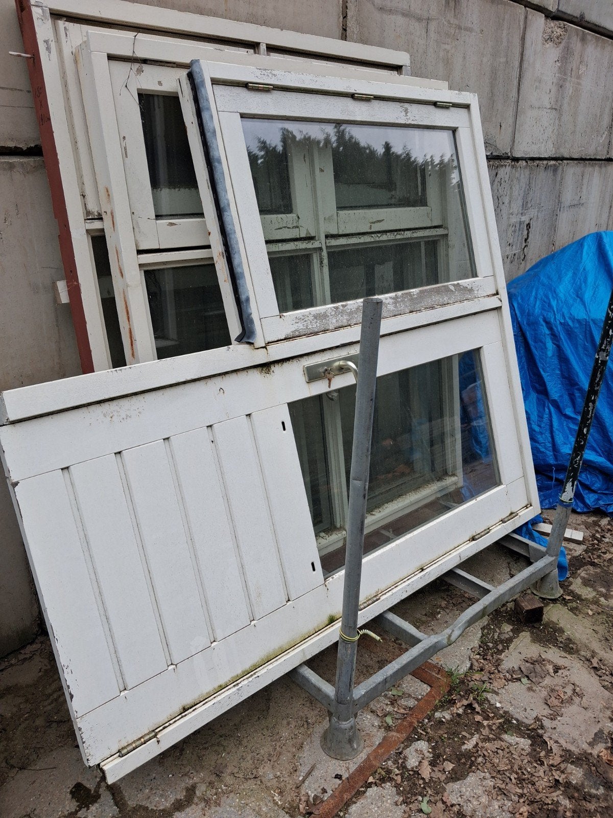Twee hardhouten kozijnen €175,- per stuk, Ophalen of Verzenden, Minder dan 180 cm, Planken