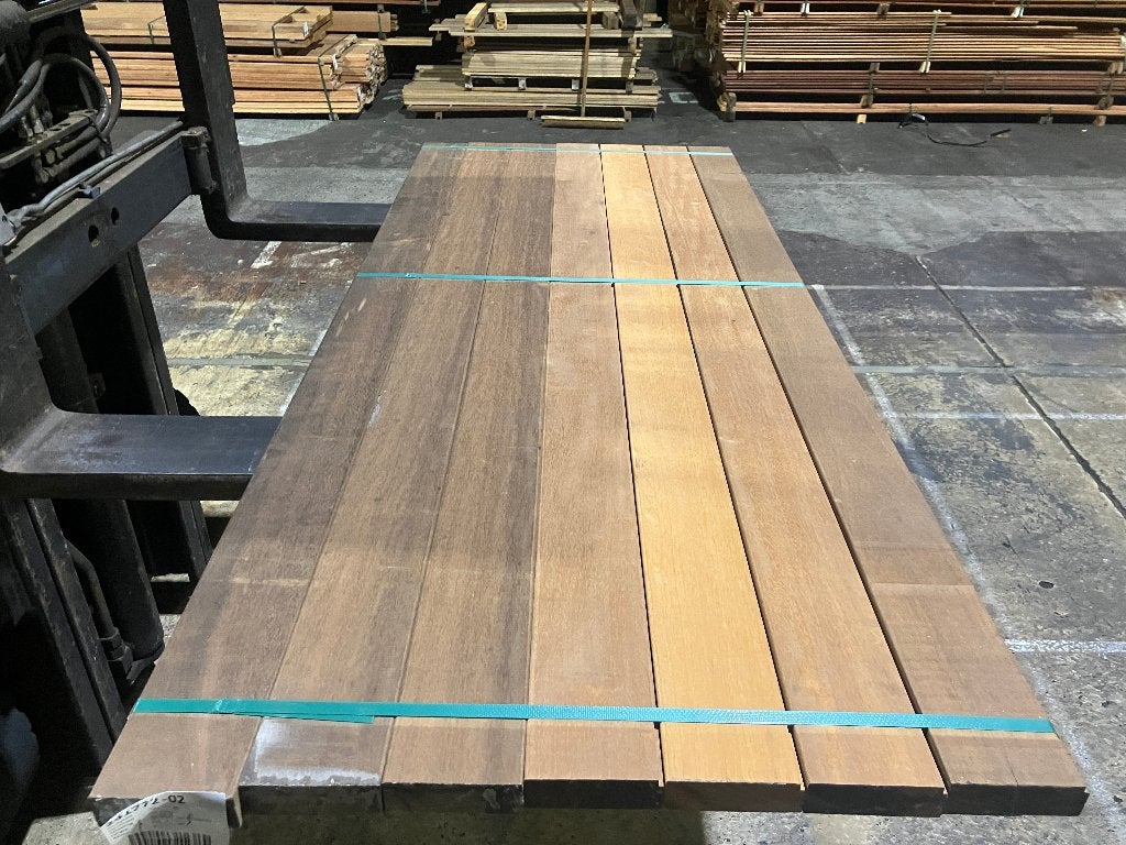 Hardhout–Louro Itauba–palen–regels-onderslagen-balken-40x120, Ophalen, Nieuw, Hardhout, 250 cm of meer