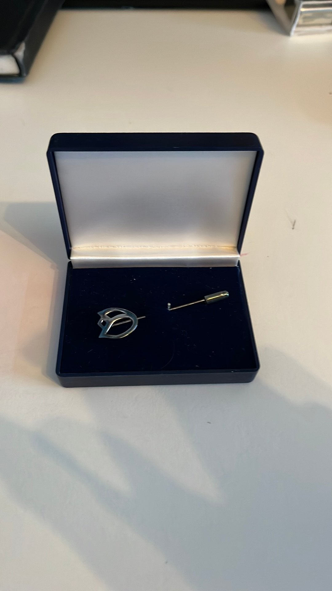 Zilveren libelle speldje, Ophalen, Zo goed als nieuw, Zilver