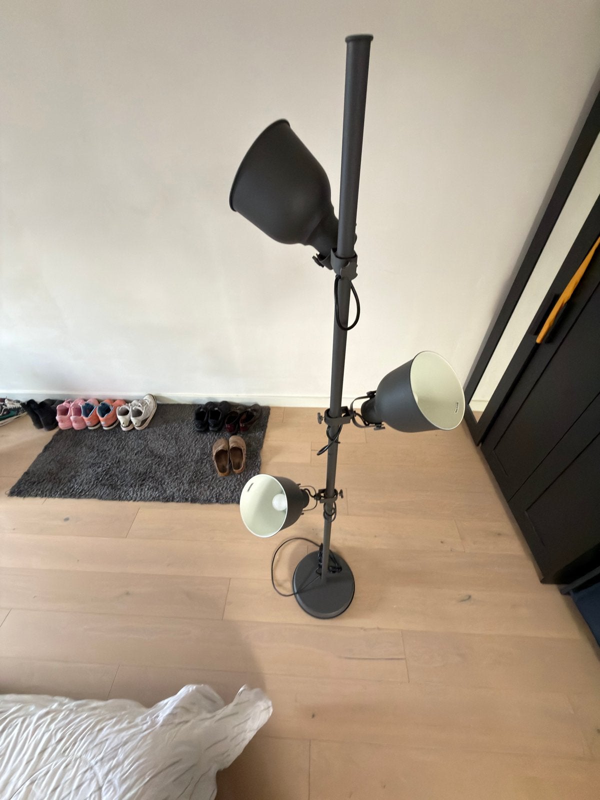 Ikea Vloerlamp met 3 Spots - Goede Conditie, Ophalen, Gebruikt, Metaal