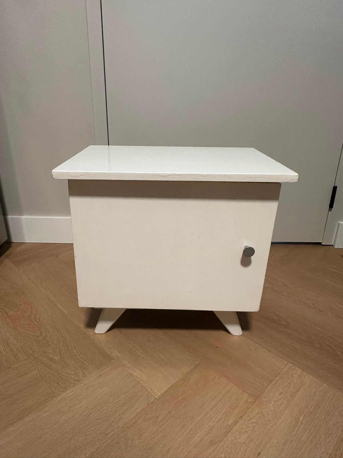 2x Nachtkastje - Wit, Compact en Praktisch, Ophalen, Gebruikt, Minder dan 45 cm, Minder dan 55 cm