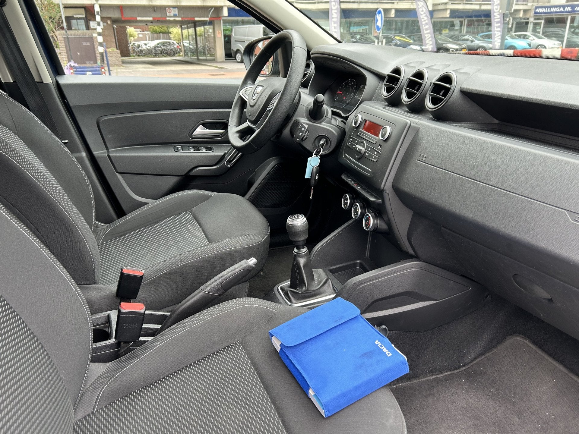 Dacia Duster 1.3 TCe Comfort airco/ecc nwe apk nieuwstaat, Auto's, Dacia, Voorwielaandrijving, Dealer onderhouden, Stof, 4 cilinders