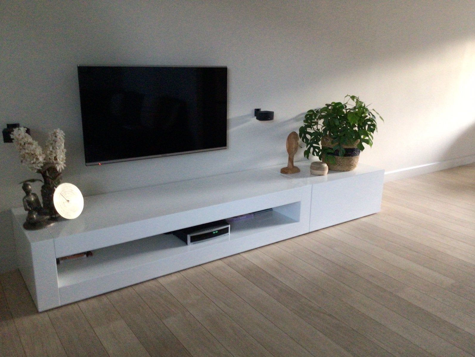 Tv meubel dressoir wit hoogglans, Huis en Inrichting, Kasten | Televisiemeubels, Ophalen, Gebruikt, 150 tot 200 cm, Minder dan 100 cm