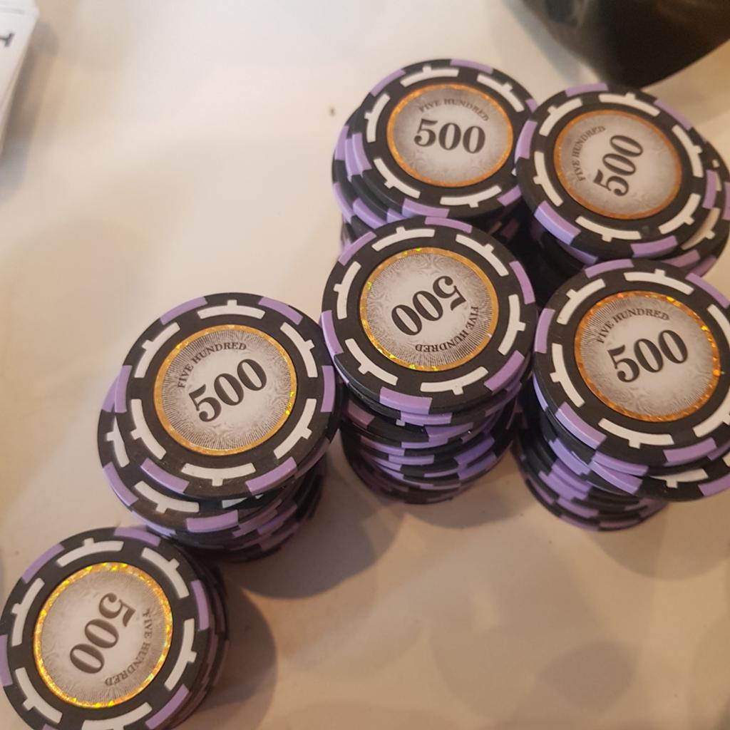 50x Poker Fiches Waarde 500 - Paars/Zwart, Hobby en Vrije tijd, Gezelschapsspellen | Overige, Vijf spelers of meer, Ophalen of Verzenden