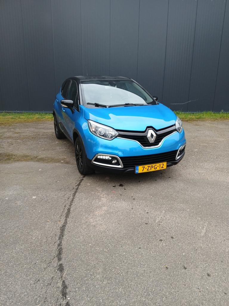 Nette Renault Captur 0.9 TCe 90 (2015) – Hoge zit & Zuinig!, Voorwielaandrijving, 898 cc, Stof, Zwart