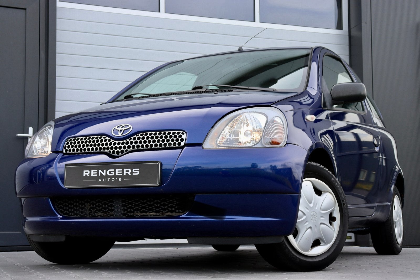 Toyota Yaris 1.3 16V | Airco | Elek. Ramen | Nieuwe APK!, Voorwielaandrijving, 1299 cc, Stof, 31 €/maand