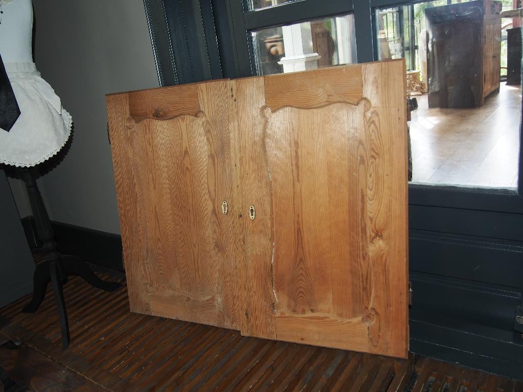 2 Houten Deurtjes, Ophalen