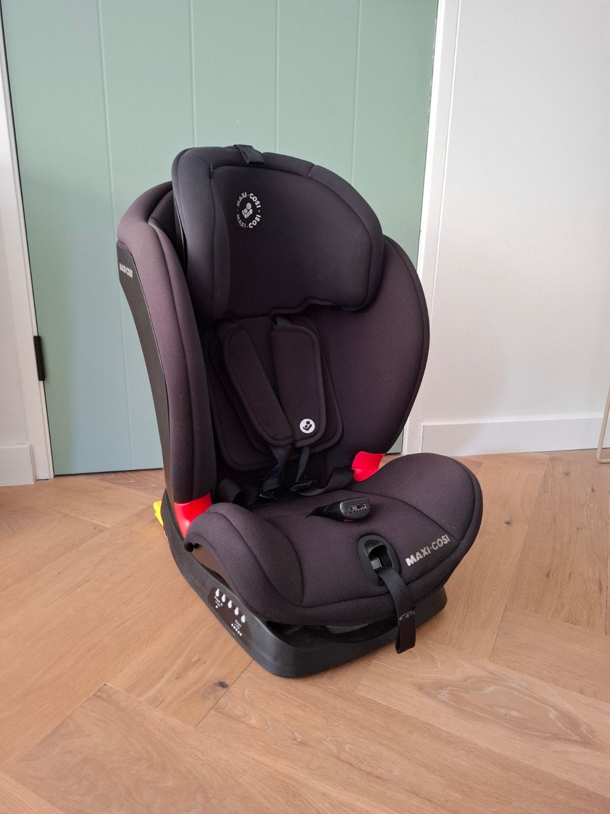 Maxi-Cosi Titan Basicblack autostoel 9-36 kg Isofix, Kinderen en Baby's, Ophalen, Maxi-Cosi, Isofix