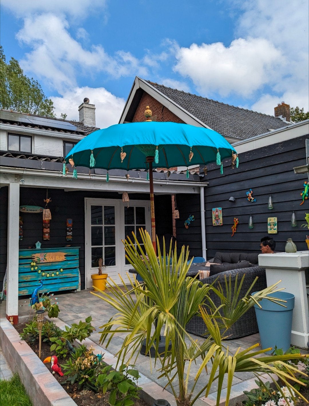 Prachtige Balinese parasol - Turquoise, Tuin en Terras, Parasols, Ophalen, Zo goed als nieuw, 2 tot 3 meter, Stokparasol