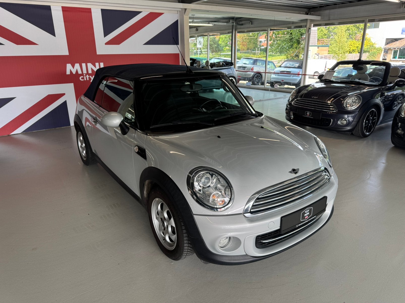 Mini 1.6 Cooper Roadster 2012 Grijs ( 6 MAANDEN GARANTIE ), Auto's, Stof, Zwart, 4 cilinders, Cabriolet