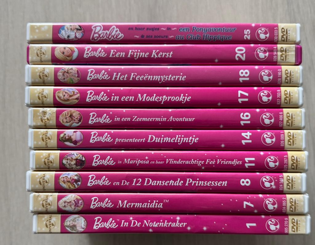 DVD | 9x Barbie Classics Collectie | Barbie Films, Gebruikt, Tekenfilm, Ophalen of Verzenden, Alle leeftijden