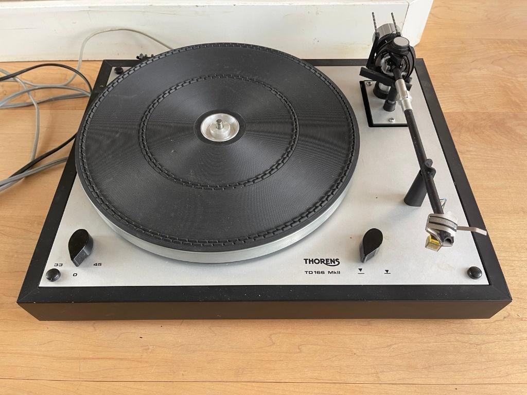 Prima Thorens TD166 MKII Platenspeler, Audio, Tv en Foto, Platenspelers, Ophalen, Gebruikt, Platenspeler, Thorens