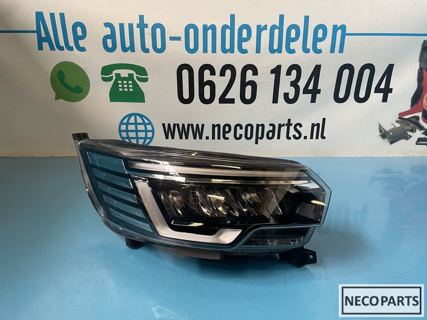 RENAULT TRAFIC FACELIFT LED KOPLAMP RECHTS ALLES LEVERBAAR!, Gebruikt, -, Renault, -