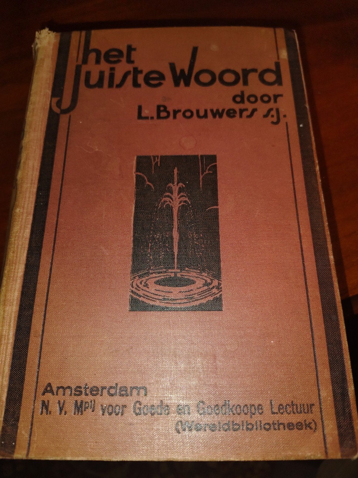 Het Juiste Woord - Betekenis-woordenboek Nederlandse Taal, Ophalen of Verzenden, Gelezen, L. Brouwers S.J., Nederland
