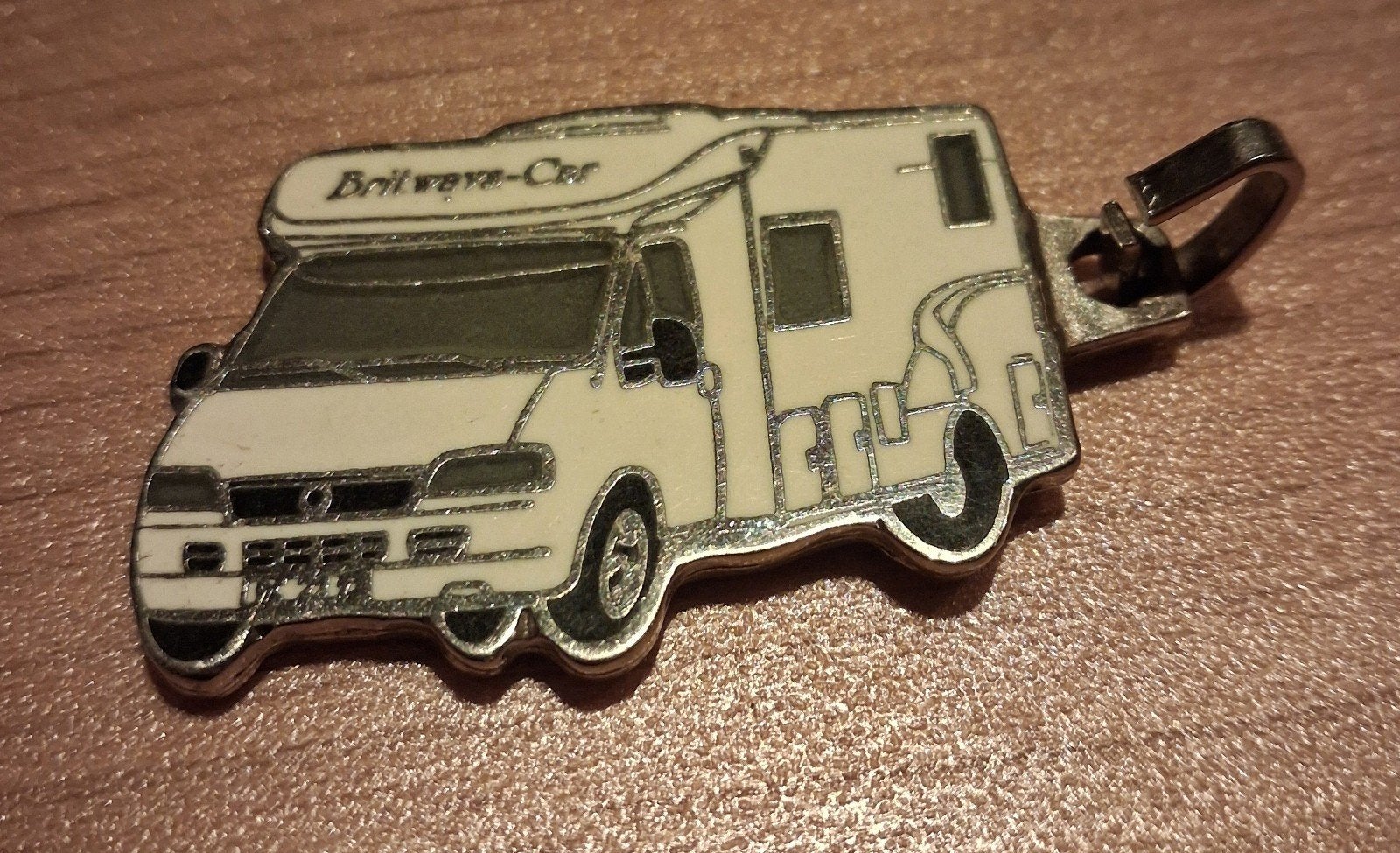 Leuke camper sleutelhanger - Ideaal voor reisliefhebbers!, Ophalen of Verzenden, Gebruikt, Transport