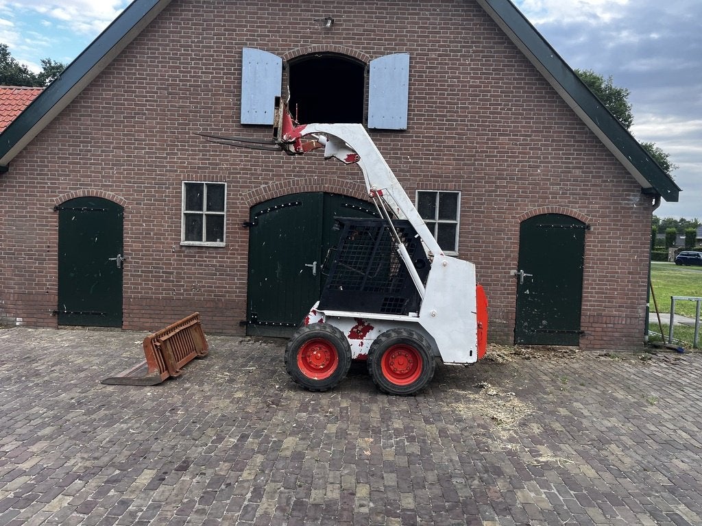 Bobcat 741, schranklader met bak, Doosan Bob, Communications.emea@doosan.com, U Kodetky 1810
26301  Dobris, CZ