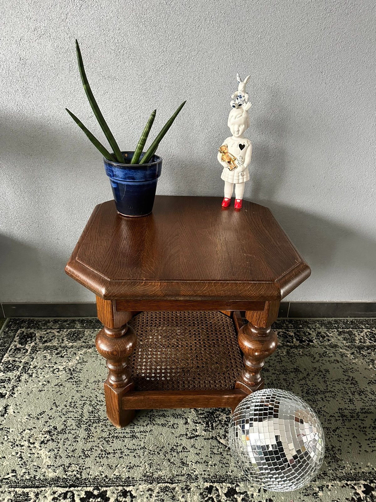 Massief vintage eikenhouten tafel met rotan, Antiek en Kunst, Antiek | Meubels | Tafels, Ophalen of Verzenden