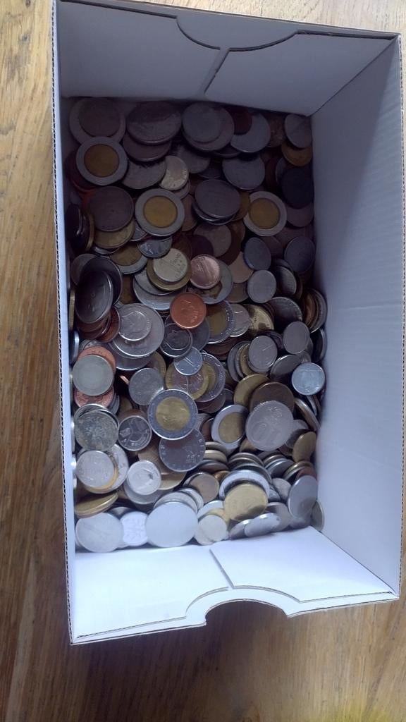 Buitenlandse munten - ca. 2 kg mix, Verzamelen, Overige Verzamelen, Ophalen of Verzenden