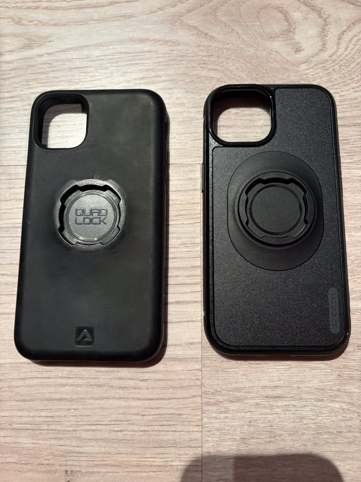 Quad lock hoesje voor iphone 11 en 15, Ophalen of Verzenden, Zo goed als nieuw, IPhone 11
