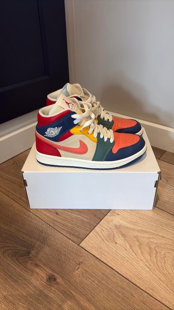 Air Jordan 1 Mid SE Multi-color maat: 38, Kleding | Dames, Schoenen, Overige kleuren, Nieuw, Ophalen of Verzenden, Sneakers of Gympen