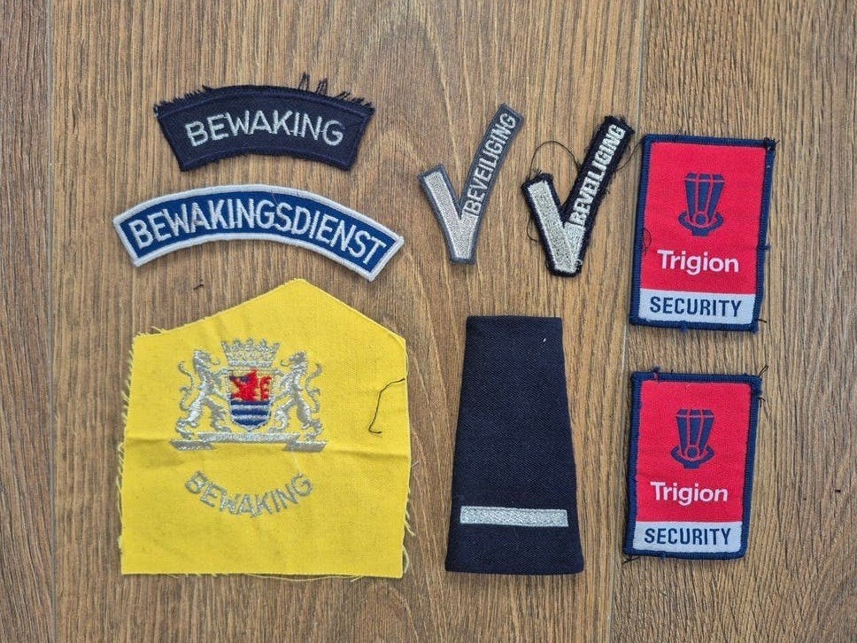 Emblemen en badges: Bewaking en Beveiliging, Ophalen of Verzenden, Overige soorten, Nederland, Embleem of Badge