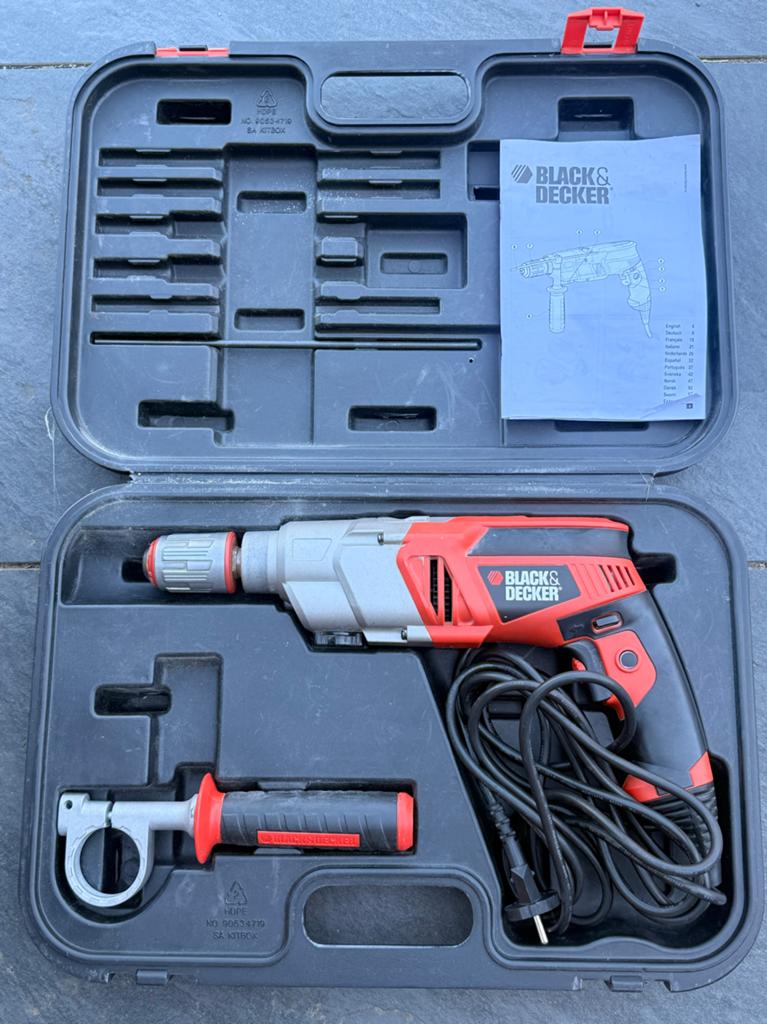 Black & Decker Klopboormachine 850W met koffer, Boormachine, 600 watt of meer, Ophalen of Verzenden, Zo goed als nieuw