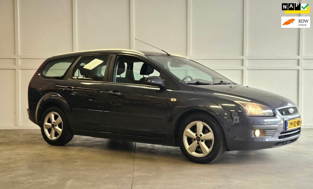 Ford Focus Wagon 1.8-16V Ambiente Flexifuel, 125 pk, Gebruikt, 4 cilinders, Handgeschakeld