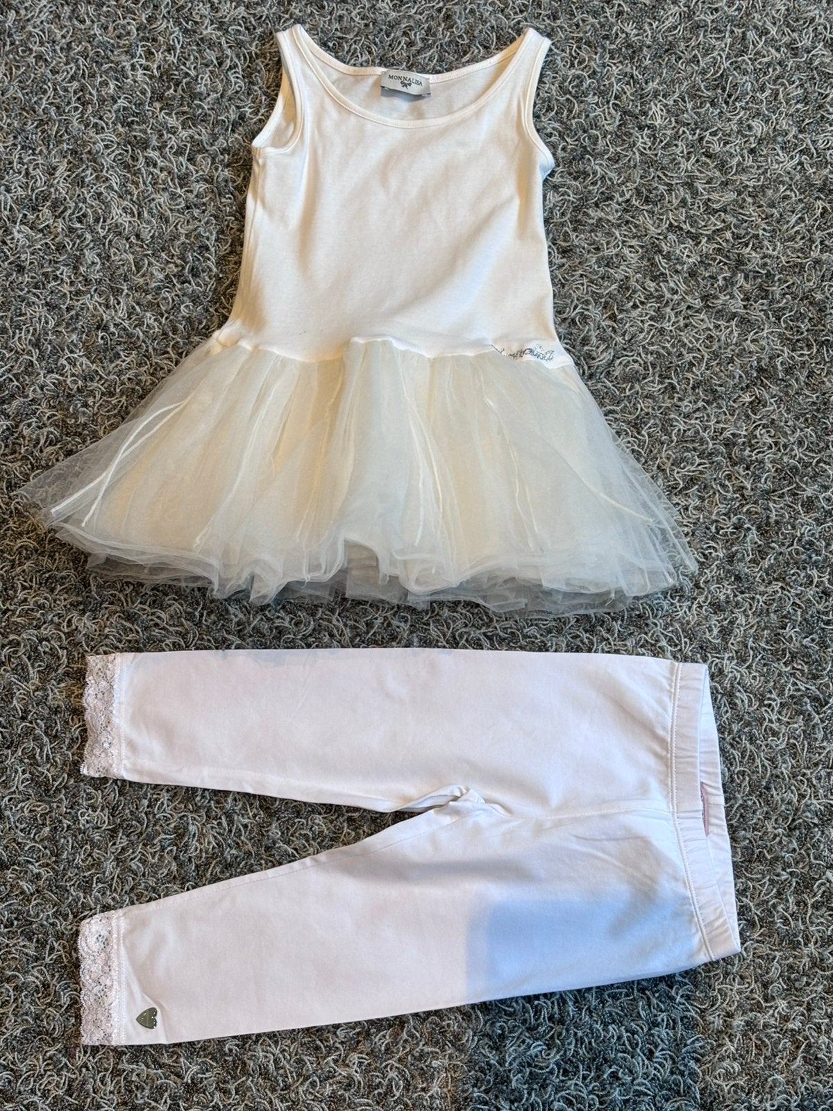 Monnalisa petticoat jurkje met bijpassende legging 3 jaar, Ophalen of Verzenden, Zo goed als nieuw, Meisje, Jurk of Rok