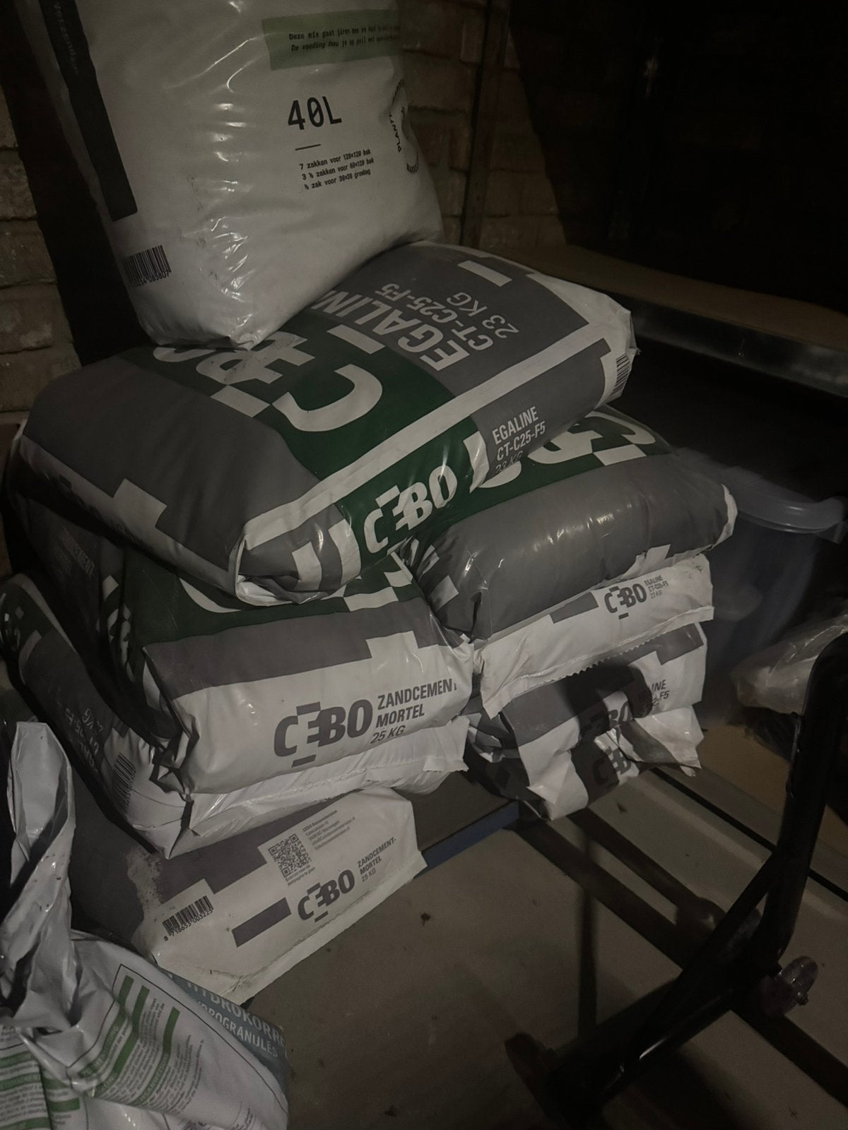 8 zakken egaline 23kg, Doe-het-zelf en Verbouw, Ophalen, Nieuw, 10 m² of meer, Overige typen