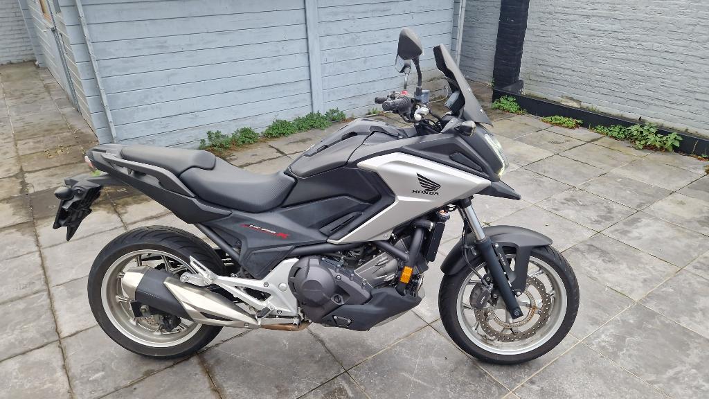 Honda NC750X DCT ABS, 11.500km, 2017, Motoren, 2 cilinders, Traction Control, 745 cc, Motorrijbewijs A