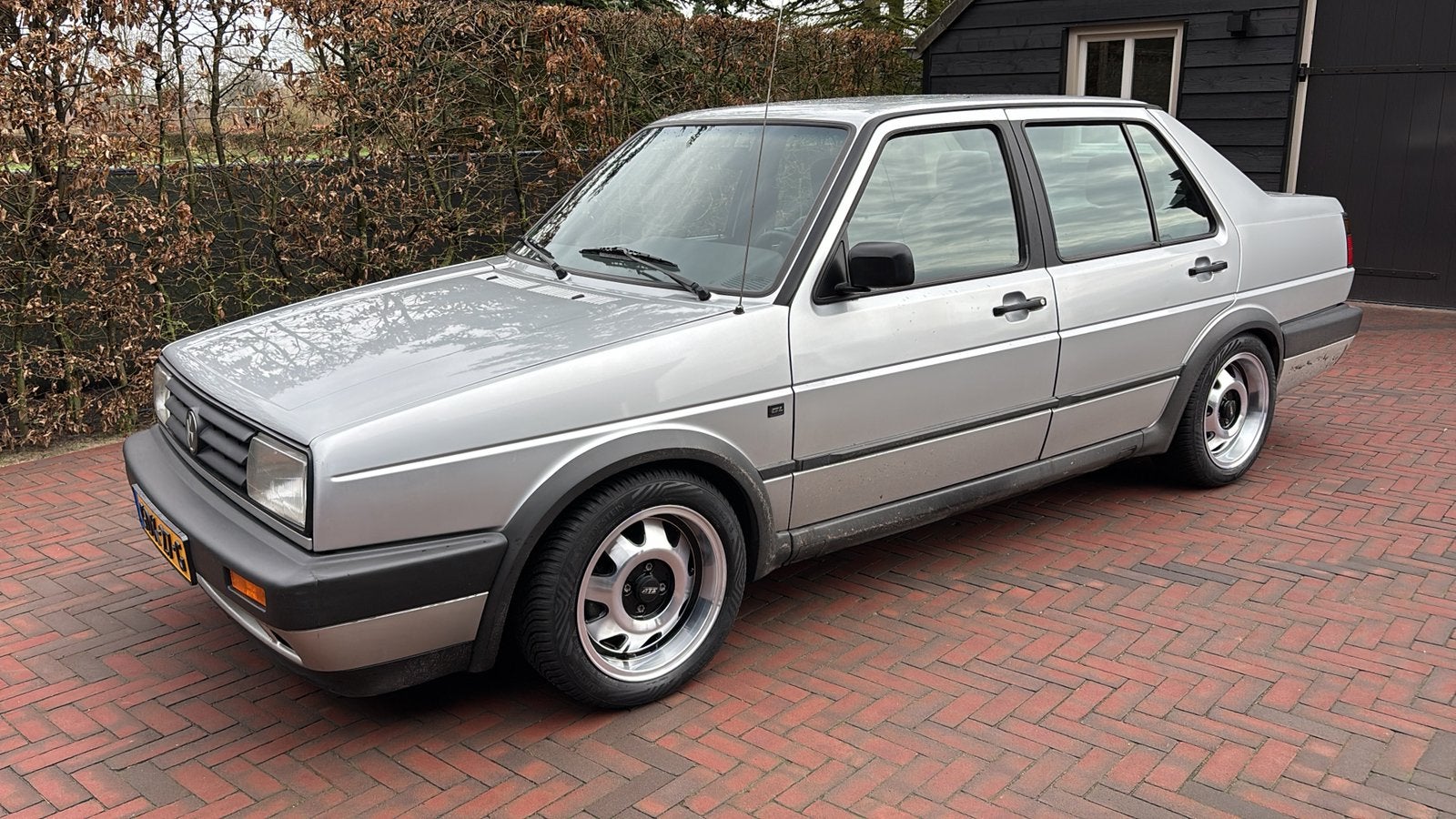 Volkswagen jetta 1.8 GL 1990 Grijs metallic, Voorwielaandrijving, 4 cilinders, 1200 kg, Handgeschakeld