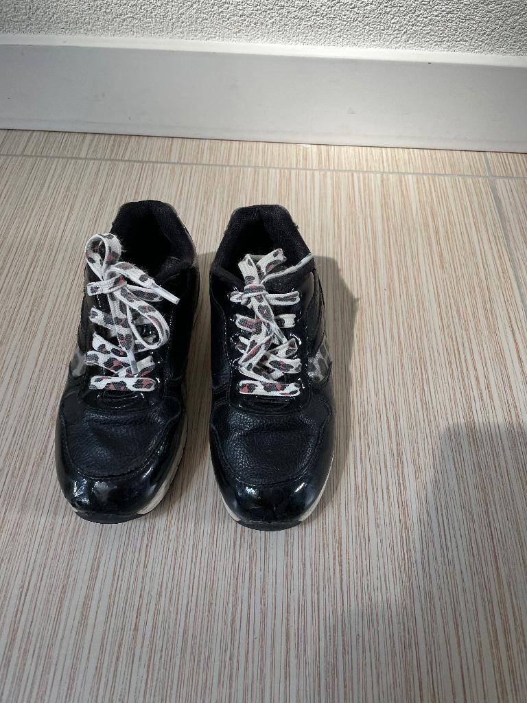 Sneakers panterprint, maat 28, Gebruikt, Meisje, Schoenen, Ophalen of Verzenden