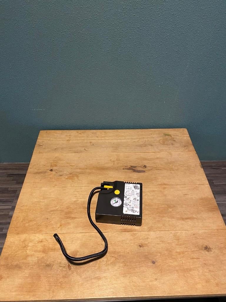 autobanden compressor pomp, Minder dan 25 liter, Ophalen of Verzenden, Nieuw, Minder dan 200 liter/min