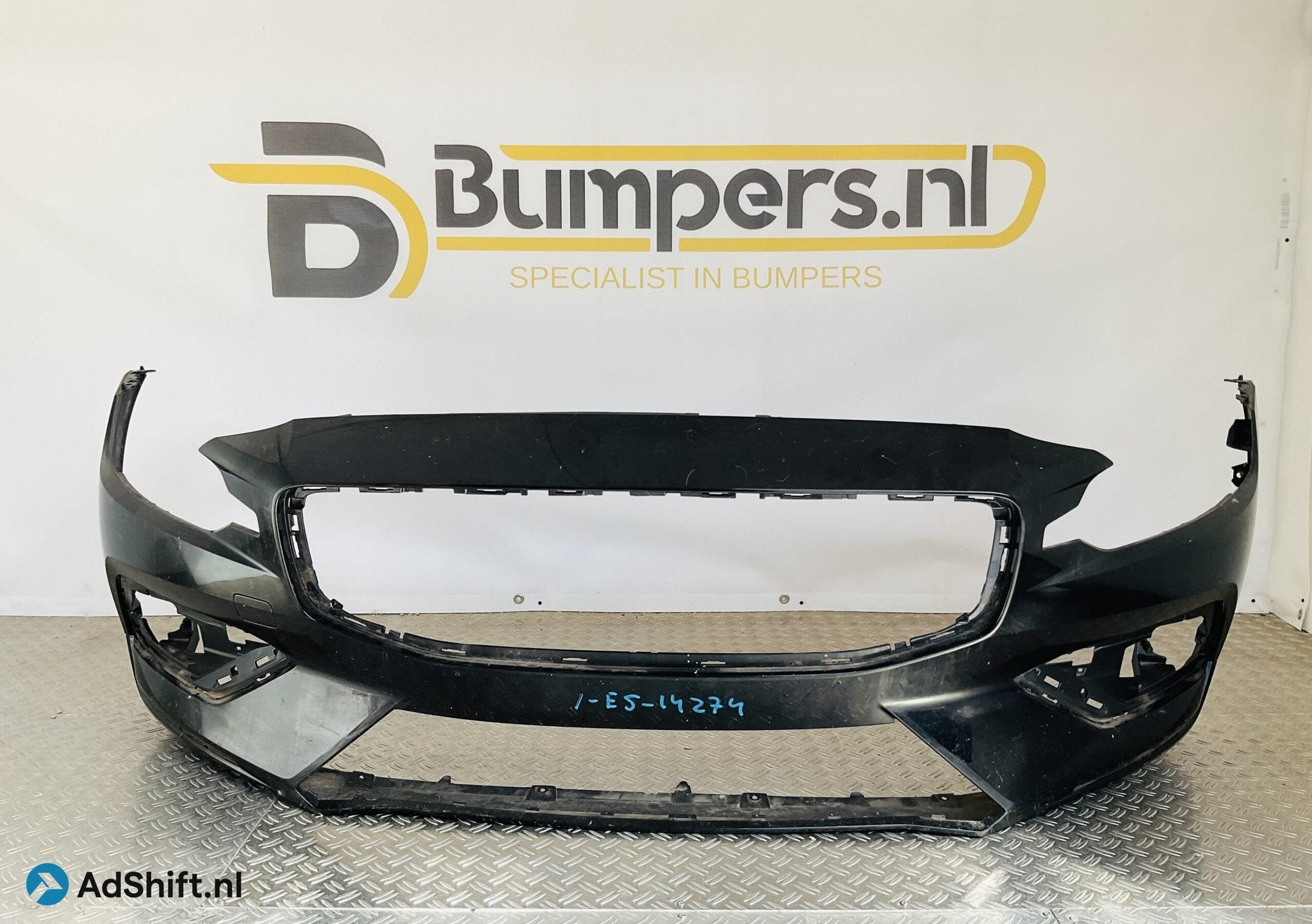 Bumper Volvo S60 V60 2018-2022 31690589 Voorbumper 1-E5-1427, Bumper