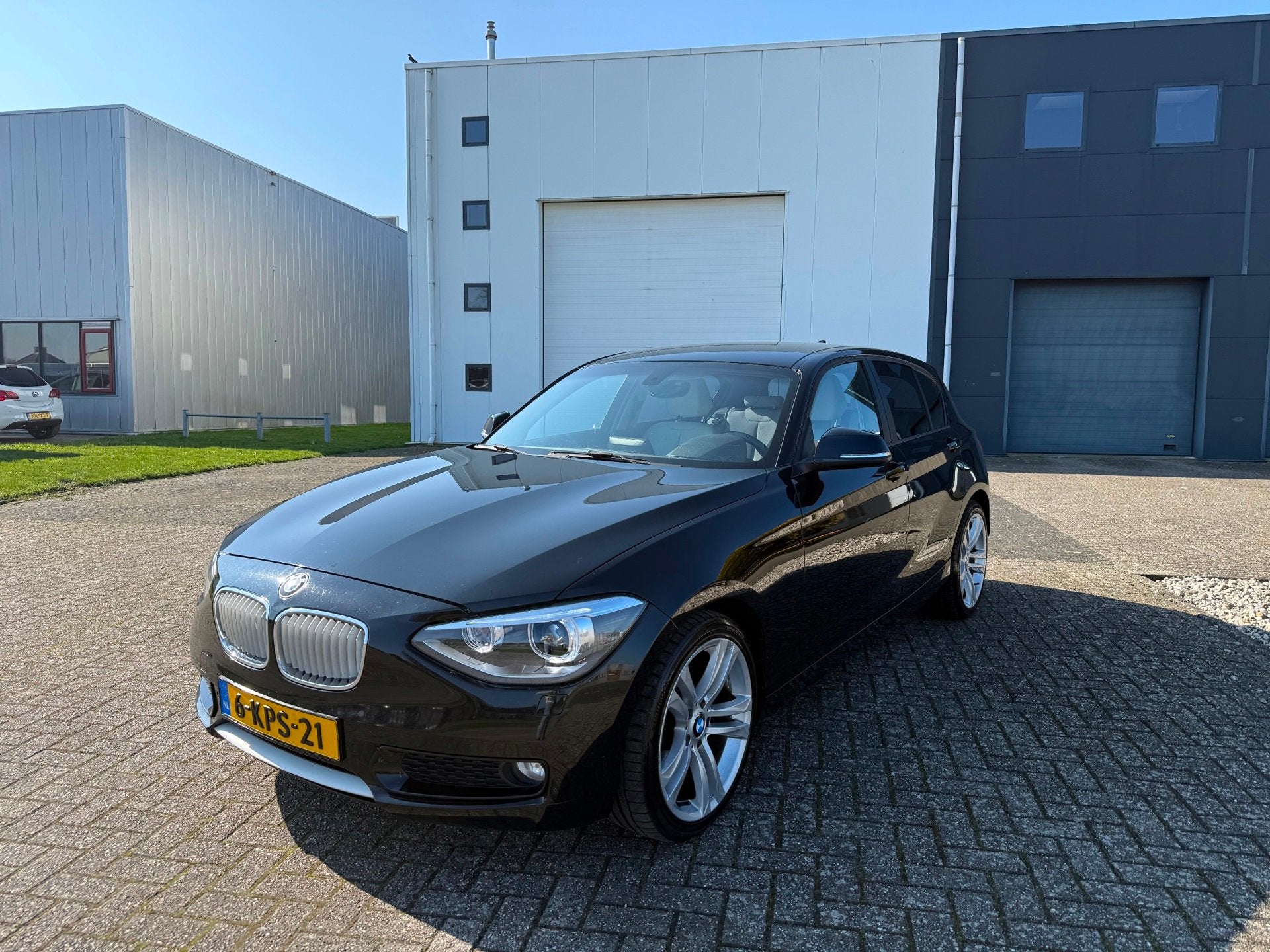 BMW 1-serie 116i High Executive Automaat Stoelverwarming 201, Auto's, Gebruikt, 4 cilinders, 650 kg, 1598 cc