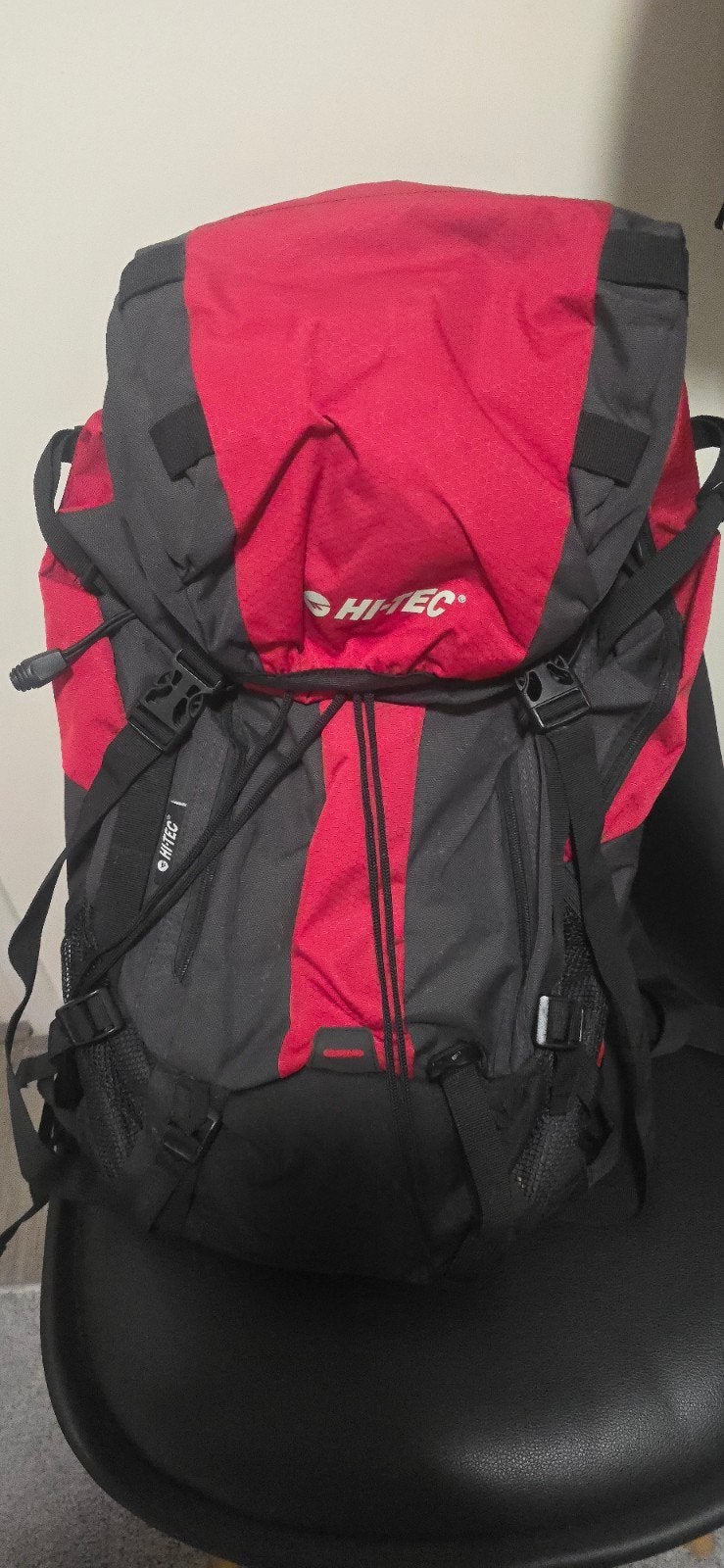 Hi-Tec Rugtas 50L - Ideaal voor Hiking en Reizen, Ophalen, Nieuw