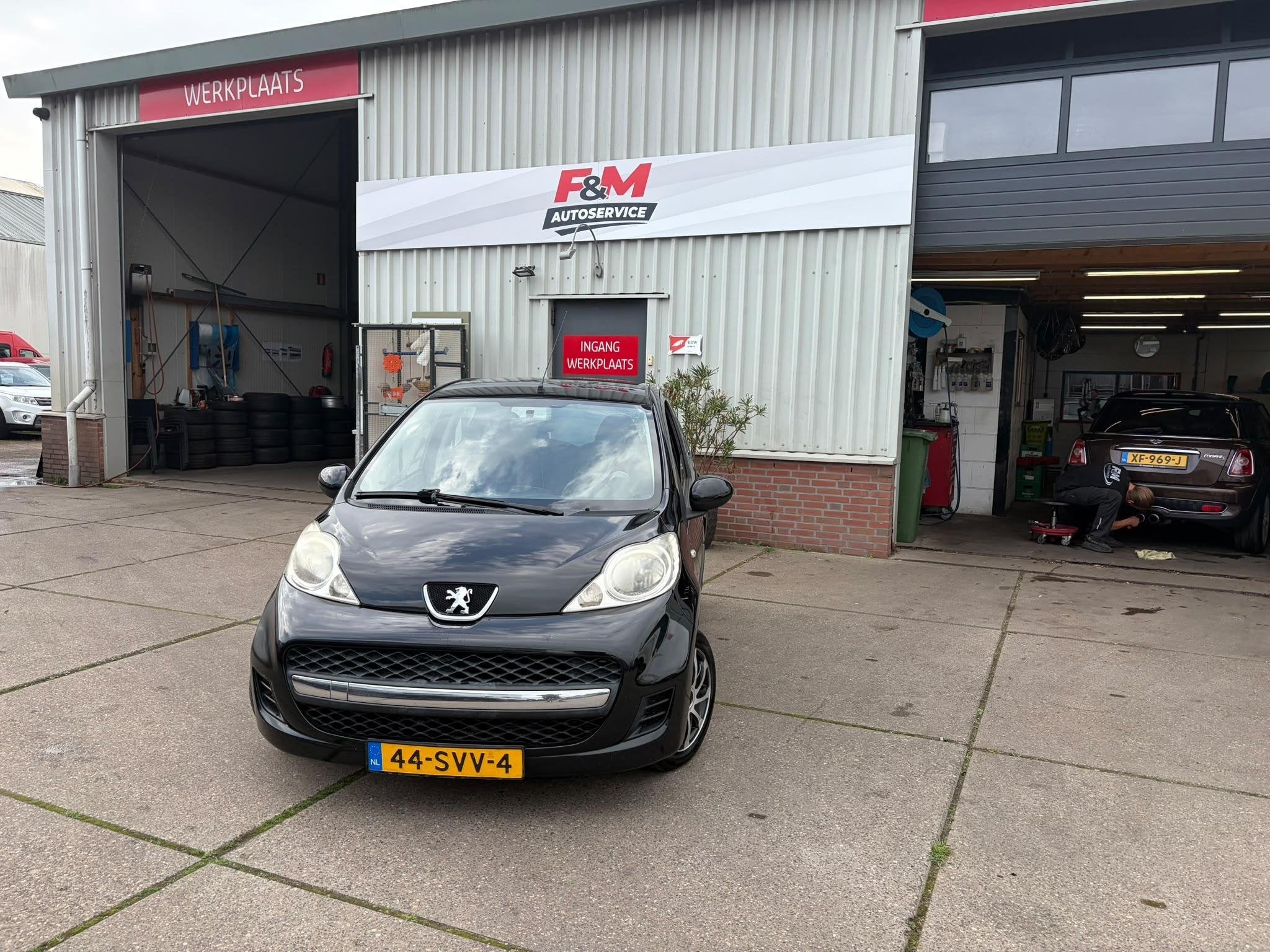 Peugeot 107 1.0-12V XS Airco, radio, Auto's, Voorwielaandrijving, Euro 5, Stof, Gebruikt