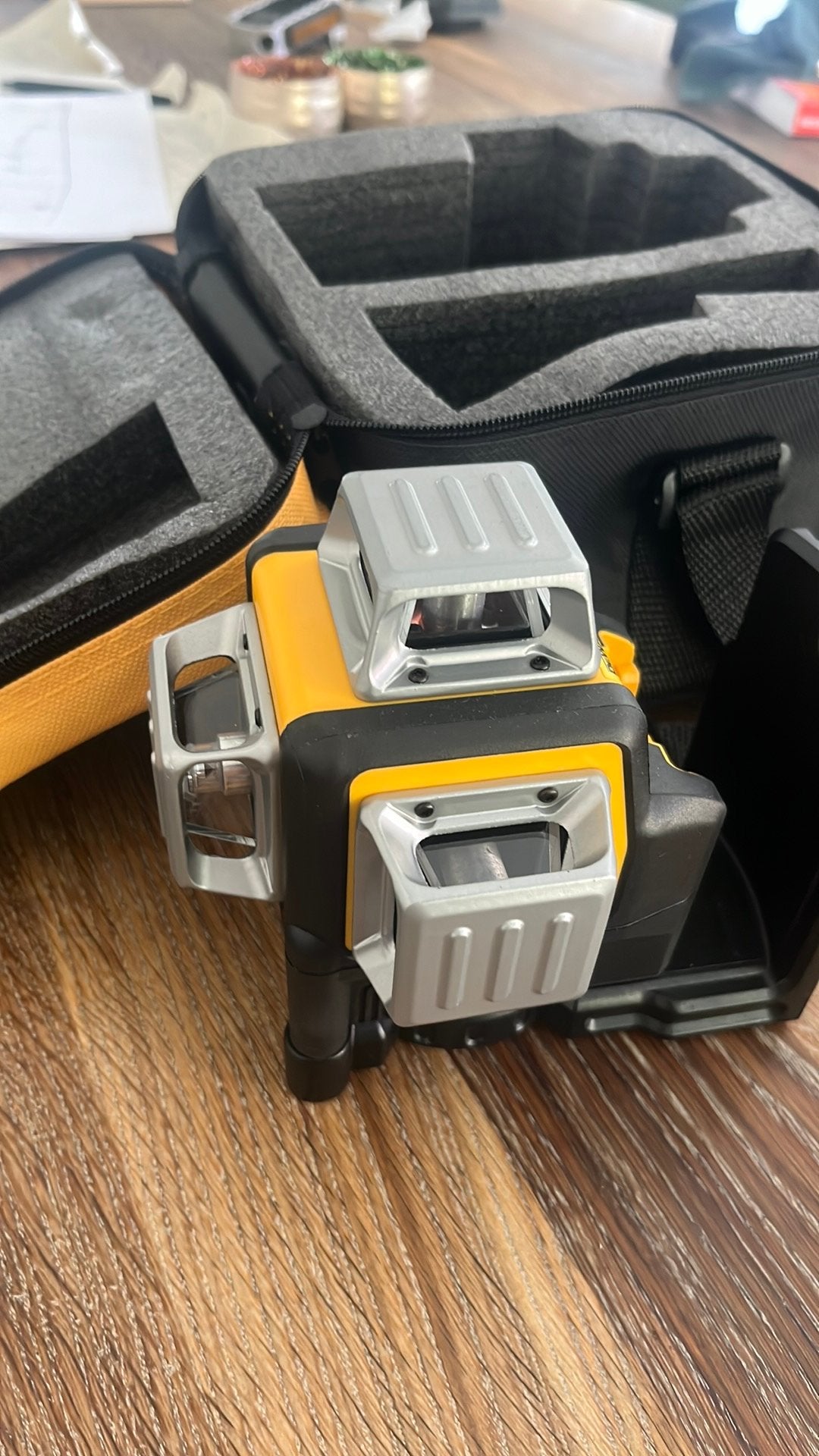 12v 360 laser geschikt voor 12v dewalt accus, Ophalen of Verzenden, Zo goed als nieuw