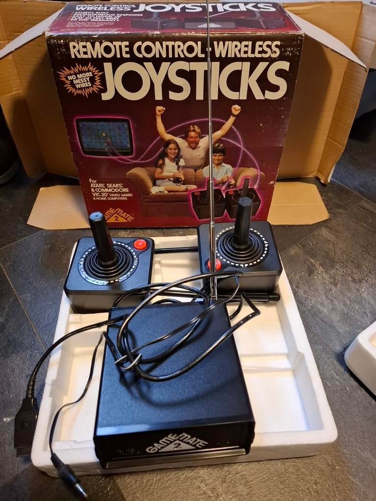 GameMate 2 Atari, Sears, Commodore, Spelcomputers en Games, Spelcomputers | Atari, Ophalen of Verzenden, Gebruikt, Met 2 controllers