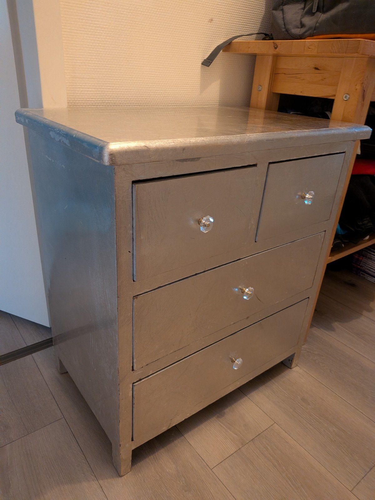 Zilverkleurig ladekastje met 4 lades, Huis en Inrichting, Kasten | Ladekasten, Ophalen, Overige materialen, Minder dan 50 cm, Gebruikt
