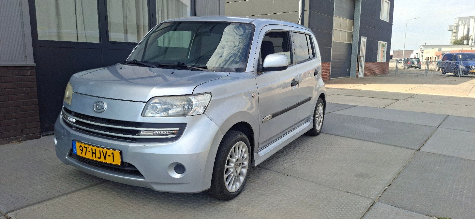 Daihatsu Materia 1.3 2009 Grijs, Voorwielaandrijving, 15 km/l, 40 €/maand, 4 cilinders