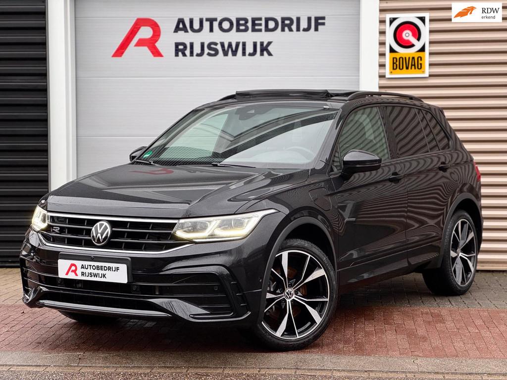 Volkswagen Tiguan 1.4 TSI eHybrid R-Line Pano/Sfeer/360/Keyl, Auto's, Gebruikt, 4 cilinders, Zwart, Hybride Elektrisch/Benzine