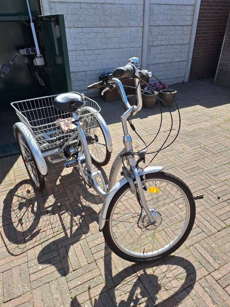 Popal driewieler fiets met mand & trapondersteuning., Ophalen, Zo goed als nieuw, Velgrem, Popal