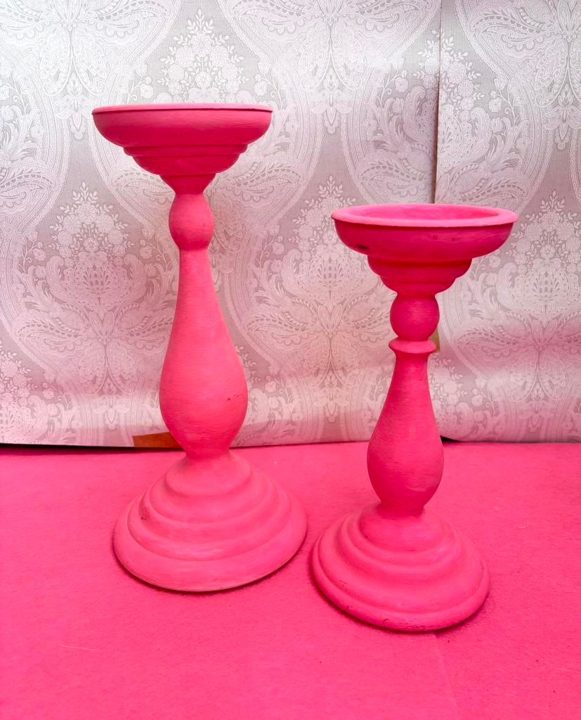 IKEA kandelaar hout neon roze diner kaars set van 2, Gebruikt, 25 tot 50 cm, Ophalen of Verzenden, Kandelaar