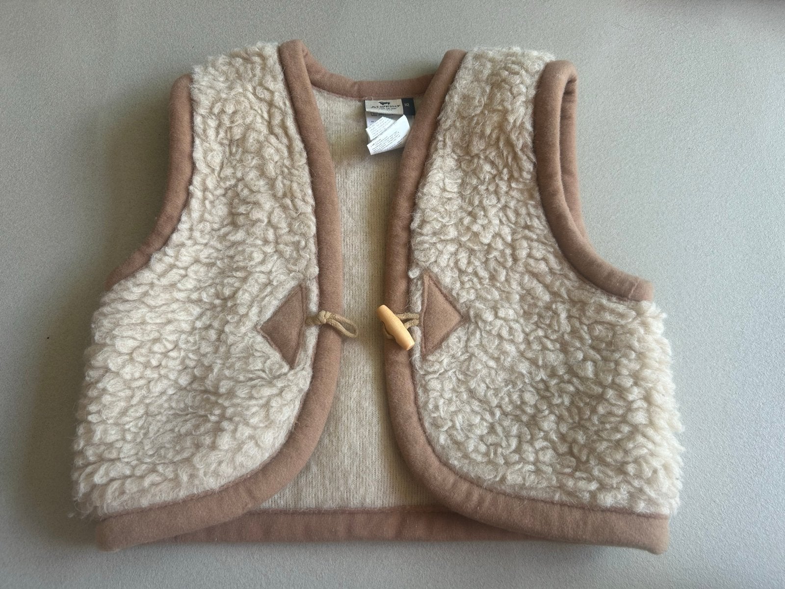 Alwero bodywarmer van wol maat 92 ( XS), Ophalen of Verzenden, Zo goed als nieuw, Jongen of Meisje