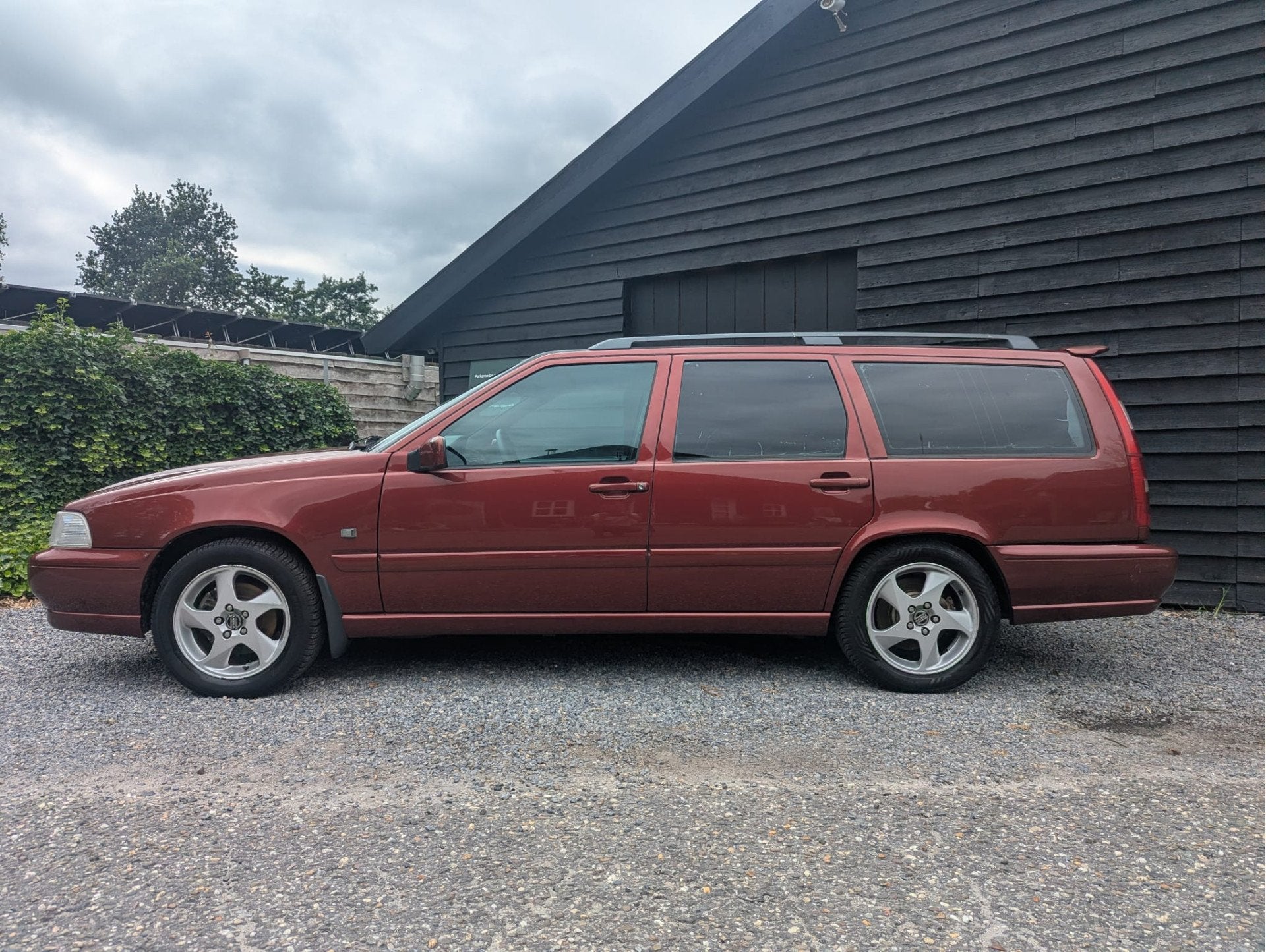 Volvo V70 2.4 Europa (bj 2000), Auto's, Voorwielaandrijving, Gebruikt, Zwart, 1436 kg