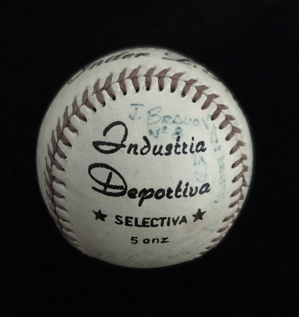 Cubaanse gesigneerde honkbal., Verzenden, Gebruikt, Honkbal, Bal