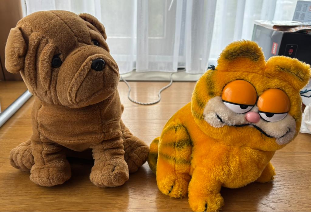 Knuffels: Shar-Pei hond en Garfield kat, Ophalen, Gebruikt, Overige merken, Overige karakters